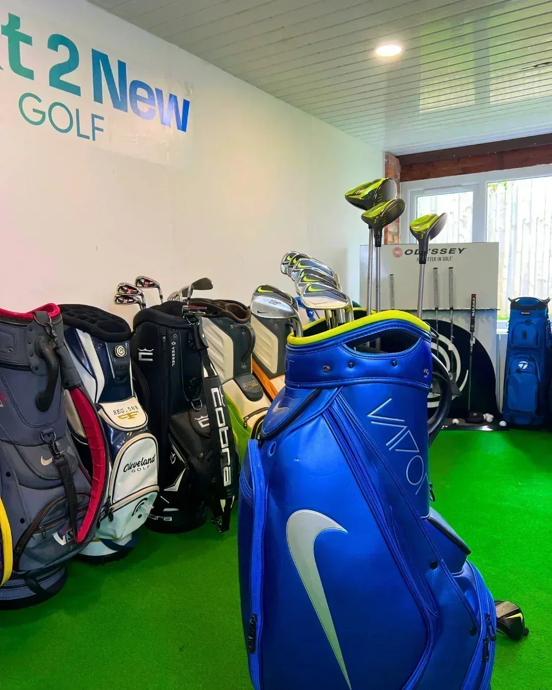Why Should You Buy a Second-Hand Set of Golf Clubs? | Next2NewGolf UAE