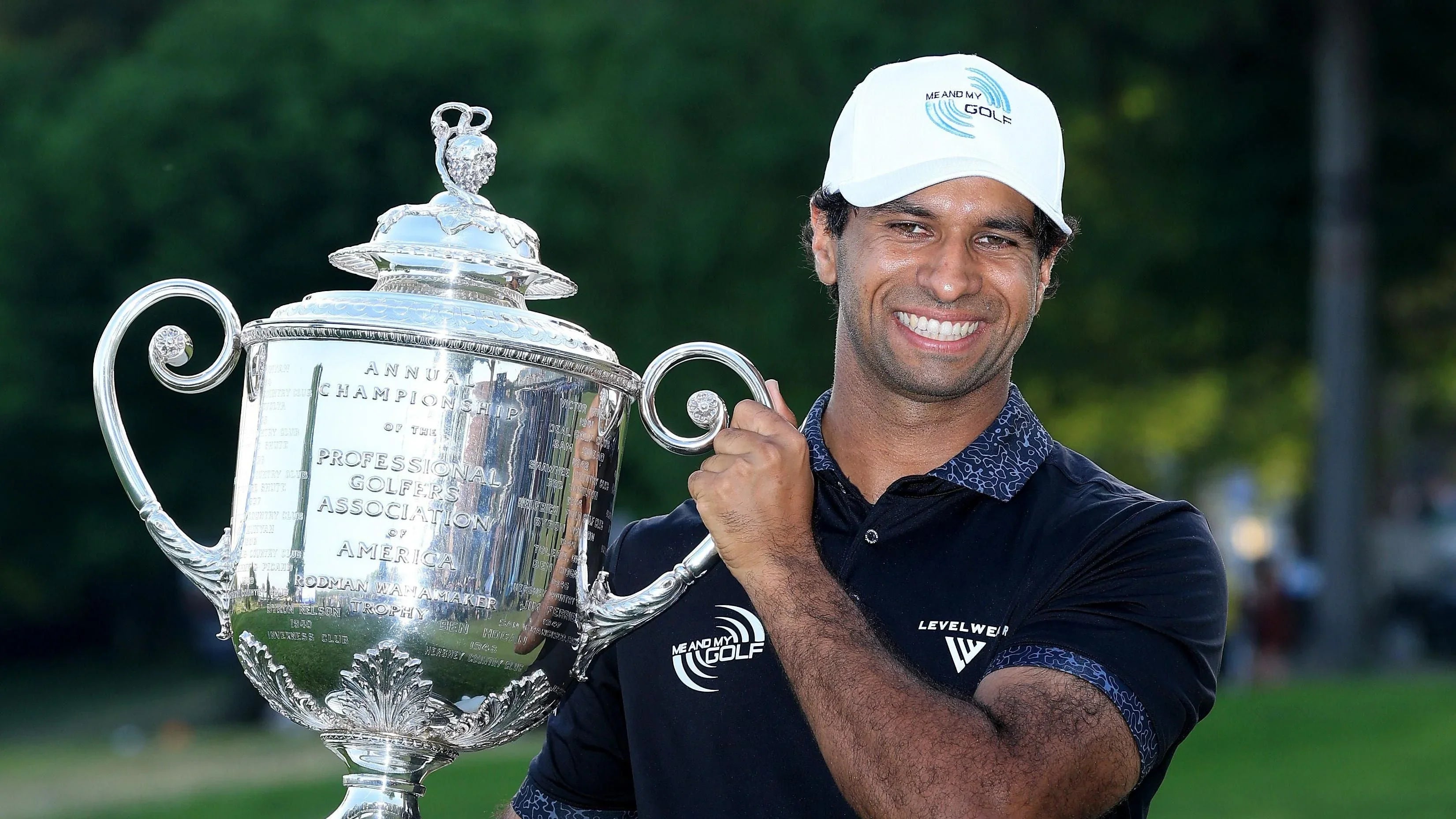 Tour Pros Still Using Old Models in 2026 | Next2NewGolf UAE
