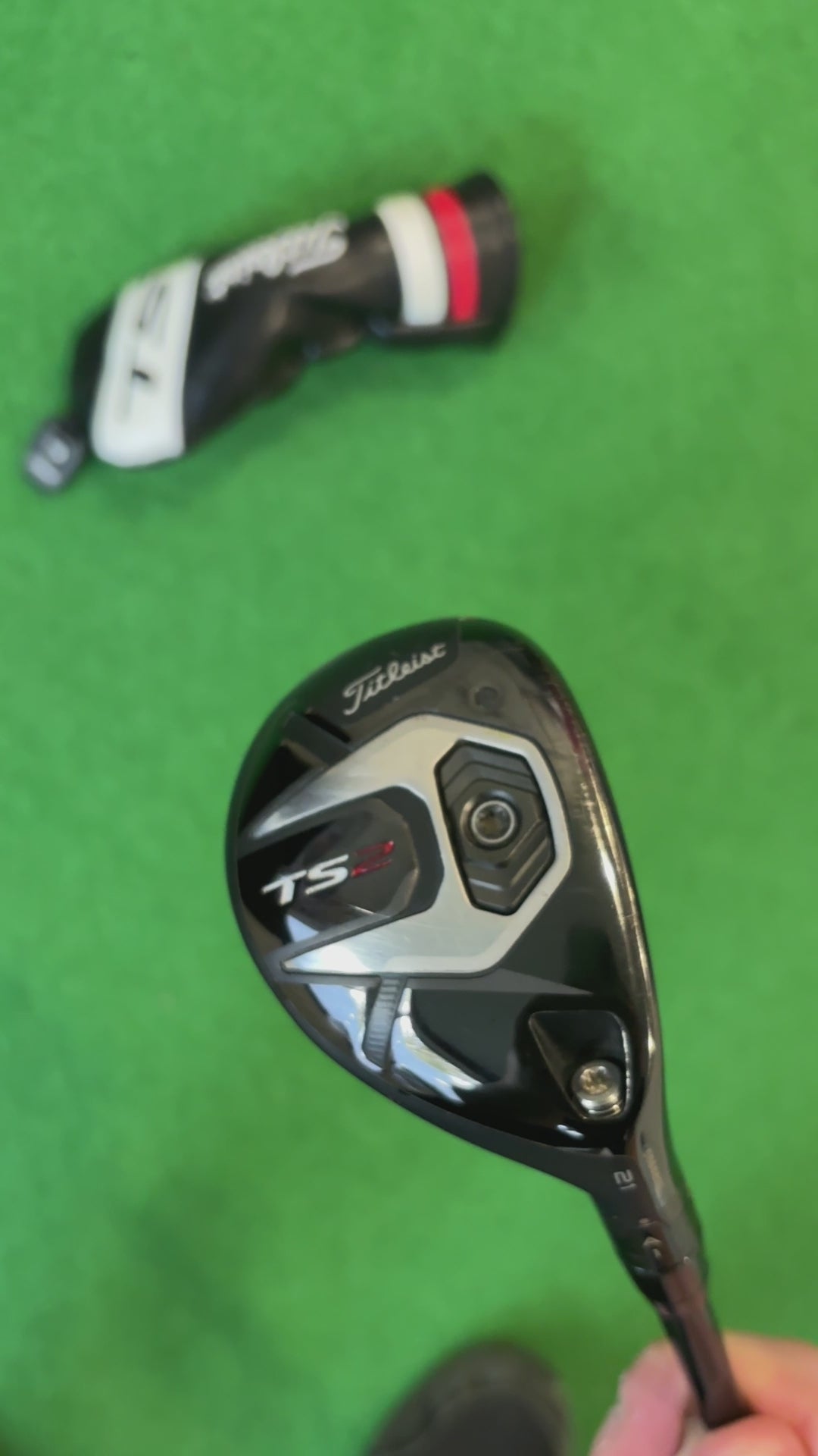 Titleist TS2 4 Hybrid / 21 Degree / Extra Stiff Flex