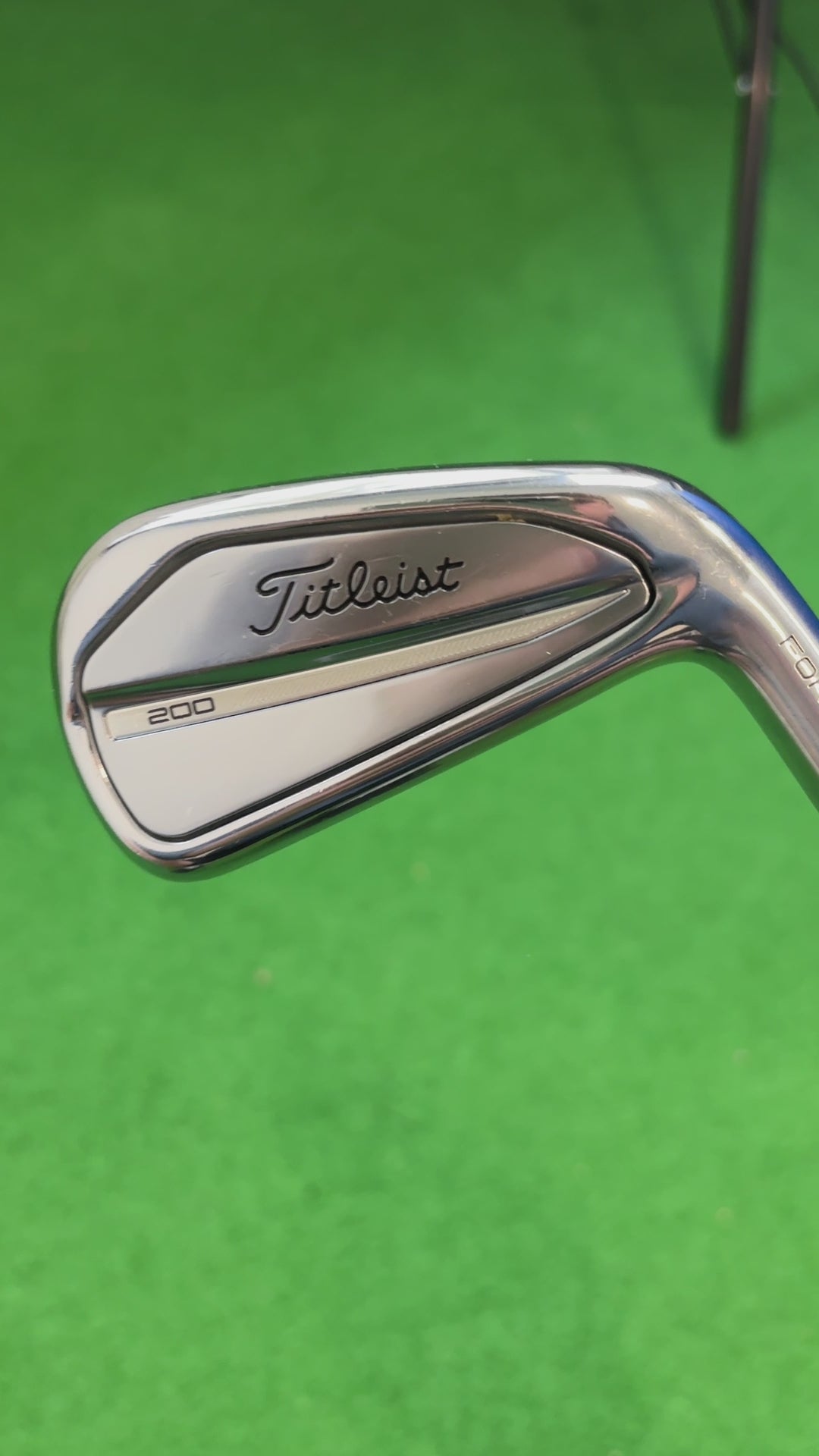 Titleist T200 2023 2 Iron / 17 Degree / Stiff Flex